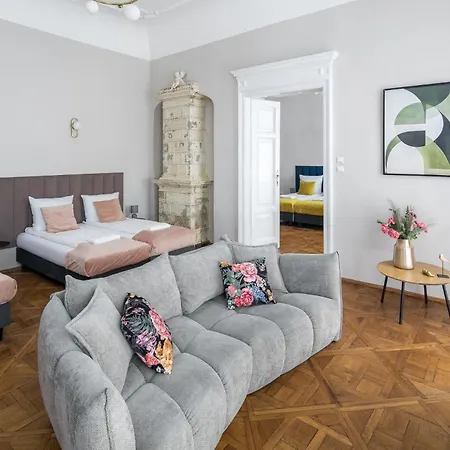 Cracow Main Square Apartments-3